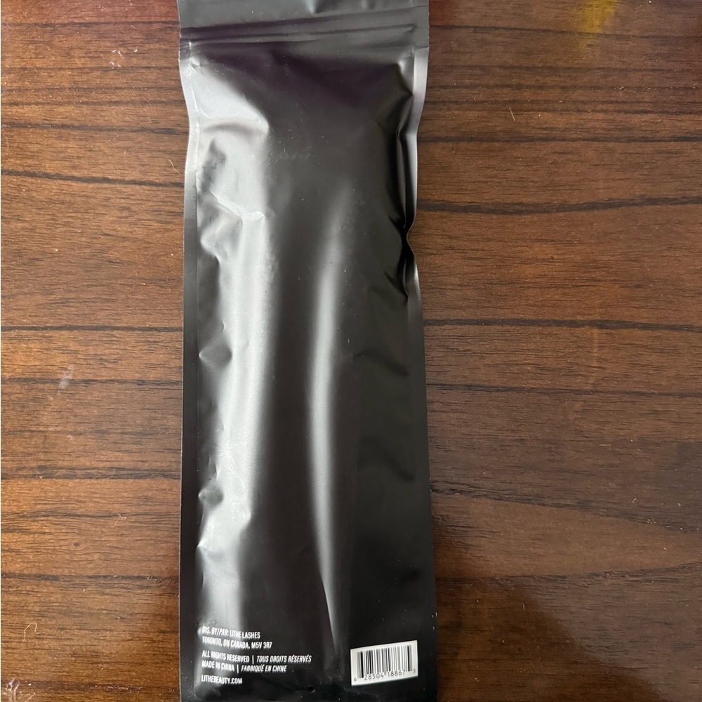 LITHE- The Essential Face Brush Set - Picture 6 of 6